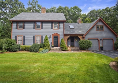130 Fort Sumter, Holden, Massachusetts 01520, 4 Bedrooms Bedrooms, 9 Rooms Rooms,3 BathroomsBathrooms,Residential,For Sale,Fort Sumter,73160626