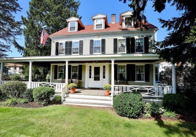 245 Humphrey St, Marblehead, Massachusetts 01945, 5 Bedrooms Bedrooms, 12 Rooms Rooms,3 BathroomsBathrooms,Residential,For Sale,Humphrey St,73161007