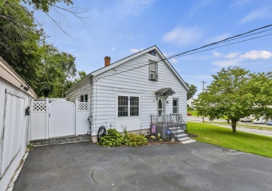 85 Wanoosnoc Road, Fitchburg, Massachusetts 01420, 3 Bedrooms Bedrooms, 7 Rooms Rooms,1 BathroomBathrooms,Residential,For Sale,Wanoosnoc Road,73154267