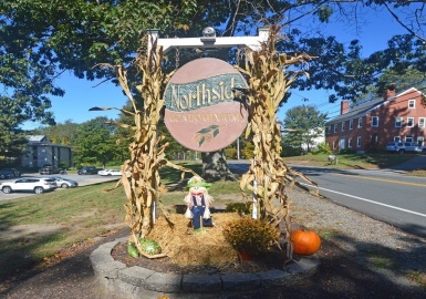 440 North Ave, Haverhill, Massachusetts 01830, 3 Bedrooms Bedrooms, 6 Rooms Rooms,2 BathroomsBathrooms,Residential,For Sale,Northside Condos,North Ave,73170291