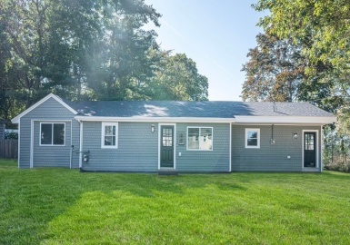 25 Lakeview Dr, Wareham, Massachusetts 02538, 2 Bedrooms Bedrooms, 5 Rooms Rooms,1 BathroomBathrooms,Residential,For Sale,Lakeview Dr,73167355