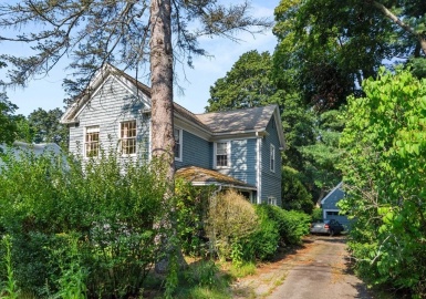 937 Blue Hill Ave, Milton, Massachusetts 02186, 4 Bedrooms Bedrooms, 8 Rooms Rooms,1.5 BathroomsBathrooms,Residential,For Sale,Blue Hill Ave,73161539