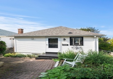 33 Merrill Rd, Hull, Massachusetts 02045, 2 Bedrooms Bedrooms, 5 Rooms Rooms,1.5 BathroomsBathrooms,Residential,For Sale,Merrill Rd,73167875