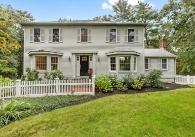 6 Pheasant Run, Hingham, Massachusetts 02043, 4 Bedrooms Bedrooms, 8 Rooms Rooms,2.5 BathroomsBathrooms,Residential,For Sale,Pheasant Run,73161988