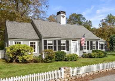 31 Townsend St, Pepperell, Massachusetts 01463, 3 Bedrooms Bedrooms, 7 Rooms Rooms,2 BathroomsBathrooms,Residential,For Sale,Townsend St,73166056