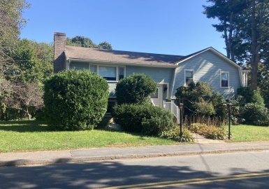 109 Foster Rd., Swampscott, Massachusetts 01907, 3 Bedrooms Bedrooms, 9 Rooms Rooms,2 BathroomsBathrooms,Residential,For Sale,Foster Rd.,73170610