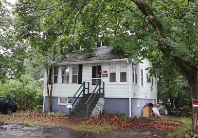 85 Fairmount Avenue, Saugus, Massachusetts 01906, 2 Bedrooms Bedrooms, 5 Rooms Rooms,1 BathroomBathrooms,Residential,For Sale,Fairmount Avenue,73134485