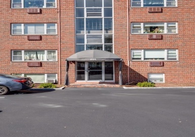 225 Baker St., Boston, Massachusetts 02132, 2 Bedrooms Bedrooms, 4 Rooms Rooms,1 BathroomBathrooms,Residential,For Sale,Baker St.,73162091