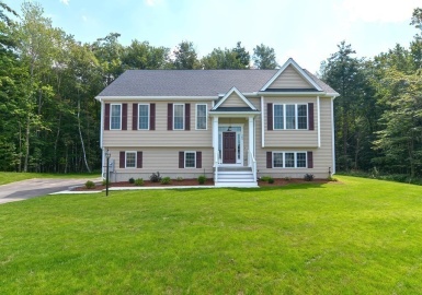 143 Pierce Street, Leominster, Massachusetts 01453, 3 Bedrooms Bedrooms, 7 Rooms Rooms,3 BathroomsBathrooms,Residential,For Sale,Pierce Street,73157099