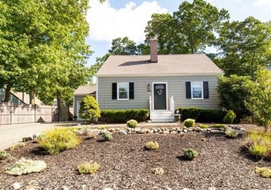 12 Calvin St, Brockton, Massachusetts 02301, 4 Bedrooms Bedrooms, 6 Rooms Rooms,2 BathroomsBathrooms,Residential,For Sale,Calvin St,73162430