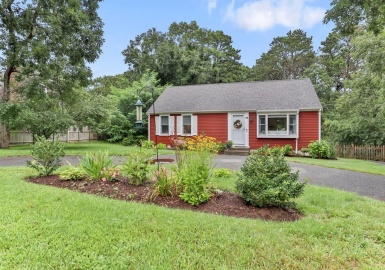68 Lakewood Road, Harwich, Massachusetts 02645, 2 Bedrooms Bedrooms, 4 Rooms Rooms,2.5 BathroomsBathrooms,Residential,For Sale,Lakewood Road,73143506