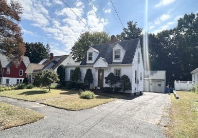 103 Hillside Ave, West Springfield, Massachusetts 01089, 3 Bedrooms Bedrooms, 6 Rooms Rooms,1.5 BathroomsBathrooms,Residential,For Sale,Hillside Ave,73165910