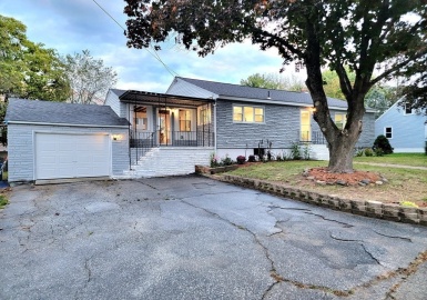 9 Jay St, Tewksbury, Massachusetts 01876, 3 Bedrooms Bedrooms, 8 Rooms Rooms,1 BathroomBathrooms,Residential,For Sale,Jay St,73168805