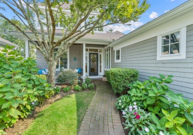 29 Sea View Lane, Mashpee, Massachusetts 02649, 3 Bedrooms Bedrooms, 5 Rooms Rooms,3.5 BathroomsBathrooms,Residential,For Sale,Sea View Lane,73157373