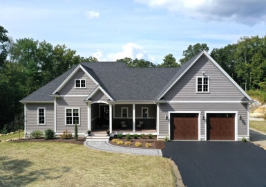 11 Pleasant St, Mendon, Massachusetts 01756, 3 Bedrooms Bedrooms, 11 Rooms Rooms,2.5 BathroomsBathrooms,Residential,For Sale,Pleasant St,73163701
