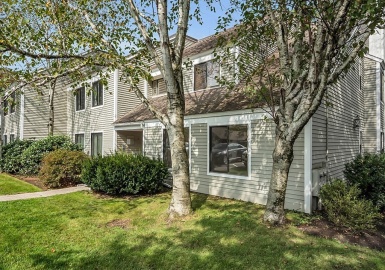 29 Concord Greene, Concord, Massachusetts 01742, 2 Bedrooms Bedrooms, 5 Rooms Rooms,2 BathroomsBathrooms,Residential,For Sale,Concord Greene,Concord Greene,73164701