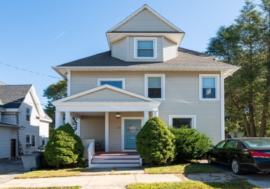 28 Byron Street, Haverhill, Massachusetts 01835, 2 Bedrooms Bedrooms, 4 Rooms Rooms,2 BathroomsBathrooms,Residential,For Sale,The 28 Byron Estate Condominium,Byron Street,73167392