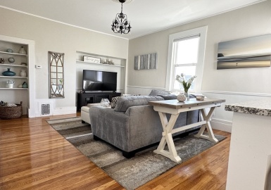 132 Belmont St, Malden, Massachusetts 02148, 2 Bedrooms Bedrooms, 4 Rooms Rooms,1 BathroomBathrooms,Residential,For Sale,Mansard Manor Condominium,Belmont St,73167019
