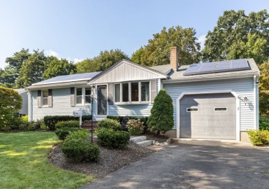 3 Lothrop St, Easton, Massachusetts 02356, 3 Bedrooms Bedrooms, 6 Rooms Rooms,1.5 BathroomsBathrooms,Residential,For Sale,Lothrop St,73156066