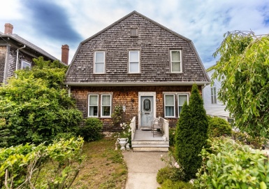 3520 N Main St, Fall River, Massachusetts 02720, 4 Bedrooms Bedrooms, 7 Rooms Rooms,1.5 BathroomsBathrooms,Residential,For Sale,N Main St,73129461