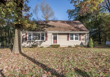 222 County St, Seekonk, Massachusetts 02771, 3 Bedrooms Bedrooms, 6 Rooms Rooms,2 BathroomsBathrooms,Residential,For Sale,County St,73175981