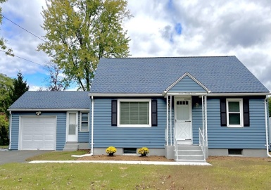 727 Newbury Street, Springfield, Massachusetts 01104, 4 Bedrooms Bedrooms, 7 Rooms Rooms,1 BathroomBathrooms,Residential,For Sale,Newbury Street,73171801