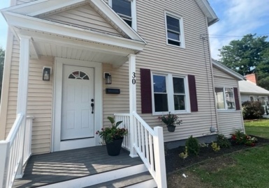 30 Farnsworth St, Springfield, Massachusetts 01107, 4 Bedrooms Bedrooms, 6 Rooms Rooms,1.5 BathroomsBathrooms,Residential,For Sale,Farnsworth St,73147366