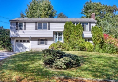 410 Plain St, Braintree, Massachusetts 02184, 3 Bedrooms Bedrooms, 6 Rooms Rooms,2 BathroomsBathrooms,Residential,For Sale,Plain St,73172454