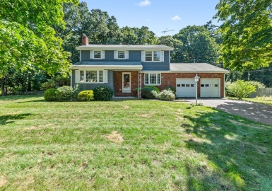 75 Greenbrook Road, Hamilton, Massachusetts 01982, 4 Bedrooms Bedrooms, 8 Rooms Rooms,2.5 BathroomsBathrooms,Residential,For Sale,Greenbrook Road,73160785