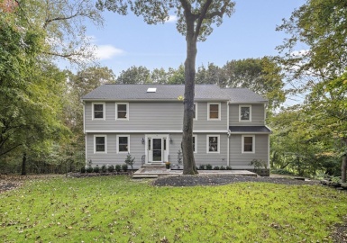 15 Cedar Street, Wellesley, Massachusetts 02481, 4 Bedrooms Bedrooms, 10 Rooms Rooms,3.5 BathroomsBathrooms,Residential,For Sale,Cedar Street,73169181