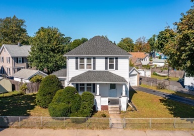 234 Page Blvd, Springfield, Massachusetts 01104, 3 Bedrooms Bedrooms, 6 Rooms Rooms,1.5 BathroomsBathrooms,Residential,For Sale,Page Blvd,73165550