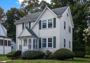 41 Bogandale Rd, Boston, Massachusetts 02132, 3 Bedrooms Bedrooms, 7 Rooms Rooms,1.5 BathroomsBathrooms,Residential,For Sale,Bogandale Rd,73171660