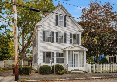 74 Purchase, Newburyport, Massachusetts 01950, 3 Bedrooms Bedrooms, 7 Rooms Rooms,1.5 BathroomsBathrooms,Residential,For Sale,Purchase,73167850
