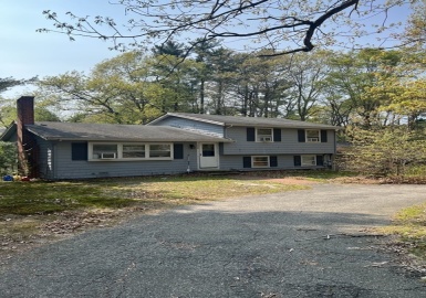 186 Grove St, Hanover, Massachusetts 02339, 3 Bedrooms Bedrooms, 6 Rooms Rooms,2 BathroomsBathrooms,Residential,For Sale,Grove St,73110239