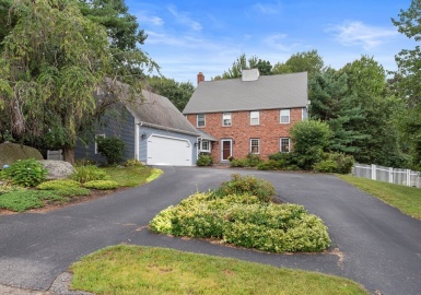 39 Sycamore Dr, Holden, Massachusetts 01520, 5 Bedrooms Bedrooms, 10 Rooms Rooms,2.5 BathroomsBathrooms,Residential,For Sale,Sycamore Dr,73157586