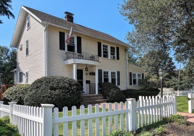 41 Stanley Rd, Belmont, Massachusetts 02478, 3 Bedrooms Bedrooms, 8 Rooms Rooms,1.5 BathroomsBathrooms,Residential,For Sale,Stanley Rd,73153712