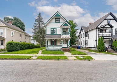 102 Thompson St, Springfield, Massachusetts 01109, 4 Bedrooms Bedrooms, 8 Rooms Rooms,2 BathroomsBathrooms,Residential,For Sale,Thompson St,73139030