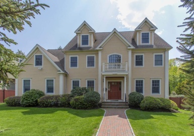 1682 Commonwealth Ave, Newton, Massachusetts 02465, 6 Bedrooms Bedrooms, 13 Rooms Rooms,6.5 BathroomsBathrooms,Residential,For Sale,Commonwealth Ave,73154206