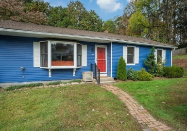 139 Nonotuck St, Northampton, Massachusetts 01062, 3 Bedrooms Bedrooms, 7 Rooms Rooms,1.5 BathroomsBathrooms,Residential,For Sale,Nonotuck St,73169829