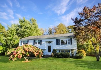 56 Sycamore Rd, Methuen, Massachusetts 01844, 3 Bedrooms Bedrooms, 9 Rooms Rooms,2 BathroomsBathrooms,Residential,For Sale,Sycamore Rd,73168385