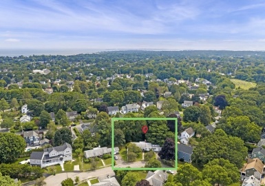3 Warwick Terrace, Marblehead, Massachusetts 01945, 2 Bedrooms Bedrooms, 6 Rooms Rooms,2 BathroomsBathrooms,Residential,For Sale,Warwick Terrace,73142969