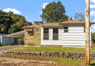 184 Wellington St, Athol, Massachusetts 01331, 2 Bedrooms Bedrooms, 4 Rooms Rooms,1 BathroomBathrooms,Residential,For Sale,Wellington St,73171518