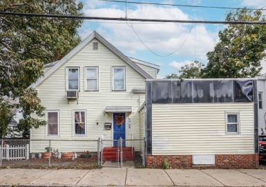 169 Fayette Street, Lynn, Massachusetts 01902, 3 Bedrooms Bedrooms, 7 Rooms Rooms,2 BathroomsBathrooms,Residential,For Sale,Fayette Street,73171413