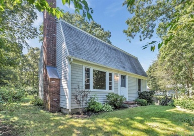 5 Woodridge Rd, Sandwich, Massachusetts 02537, 4 Bedrooms Bedrooms, 6 Rooms Rooms,2 BathroomsBathrooms,Residential,For Sale,Woodridge Rd,73163477