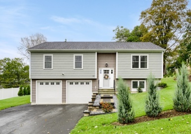 13 Cushing St, North Brookfield, Massachusetts 01535, 3 Bedrooms Bedrooms, 7 Rooms Rooms,2.5 BathroomsBathrooms,Residential,For Sale,Cushing St,73164515
