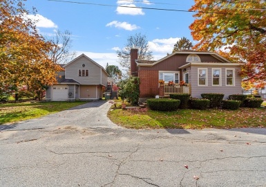 20 Bernadette St, Fitchburg, Massachusetts 01420, 3 Bedrooms Bedrooms, 6 Rooms Rooms,1 BathroomBathrooms,Residential,For Sale,Bernadette St,73173954