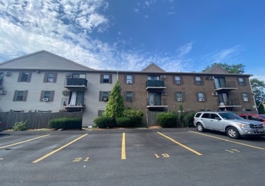 80 Stanton St, Worcester, Massachusetts 01605, 2 Bedrooms Bedrooms, 4 Rooms Rooms,1 BathroomBathrooms,Residential,For Sale,Greenhill Estates,Stanton St,73170324