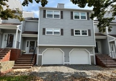 8 Countryside, Salem, Massachusetts 01970, 2 Bedrooms Bedrooms, 5 Rooms Rooms,2.5 BathroomsBathrooms,Residential,For Sale,Highland Condominium At Salem,Countryside,73165490