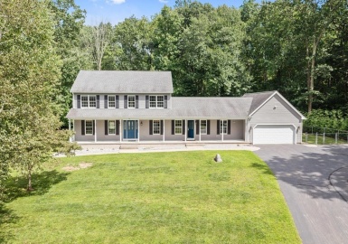 26 Chadbourne Cir, Ludlow, Massachusetts 01056, 5 Bedrooms Bedrooms, 11 Rooms Rooms,3 BathroomsBathrooms,Residential,For Sale,Chadbourne Cir,73143926