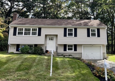12 Sherwood Drive, Milford, Massachusetts 01757, 3 Bedrooms Bedrooms, 6 Rooms Rooms,1 BathroomBathrooms,Residential,For Sale,Sherwood Drive,73169397